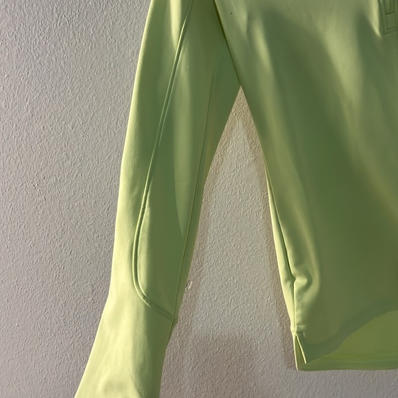 Under Armour colorgear Women's Neon Yellow Long Sleeve pullover - Picture 6 of 11